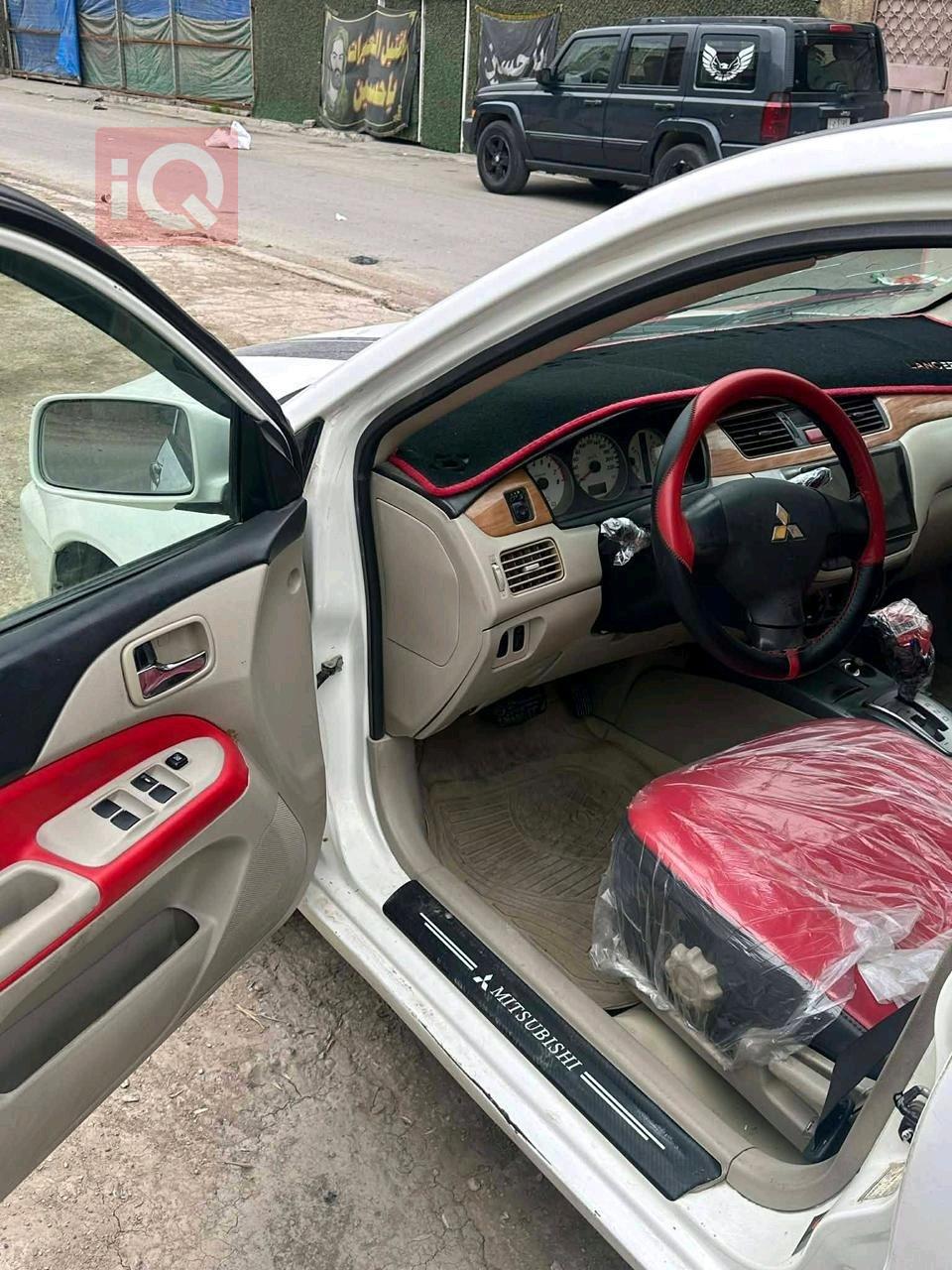 ميتسوبيشي لانسر